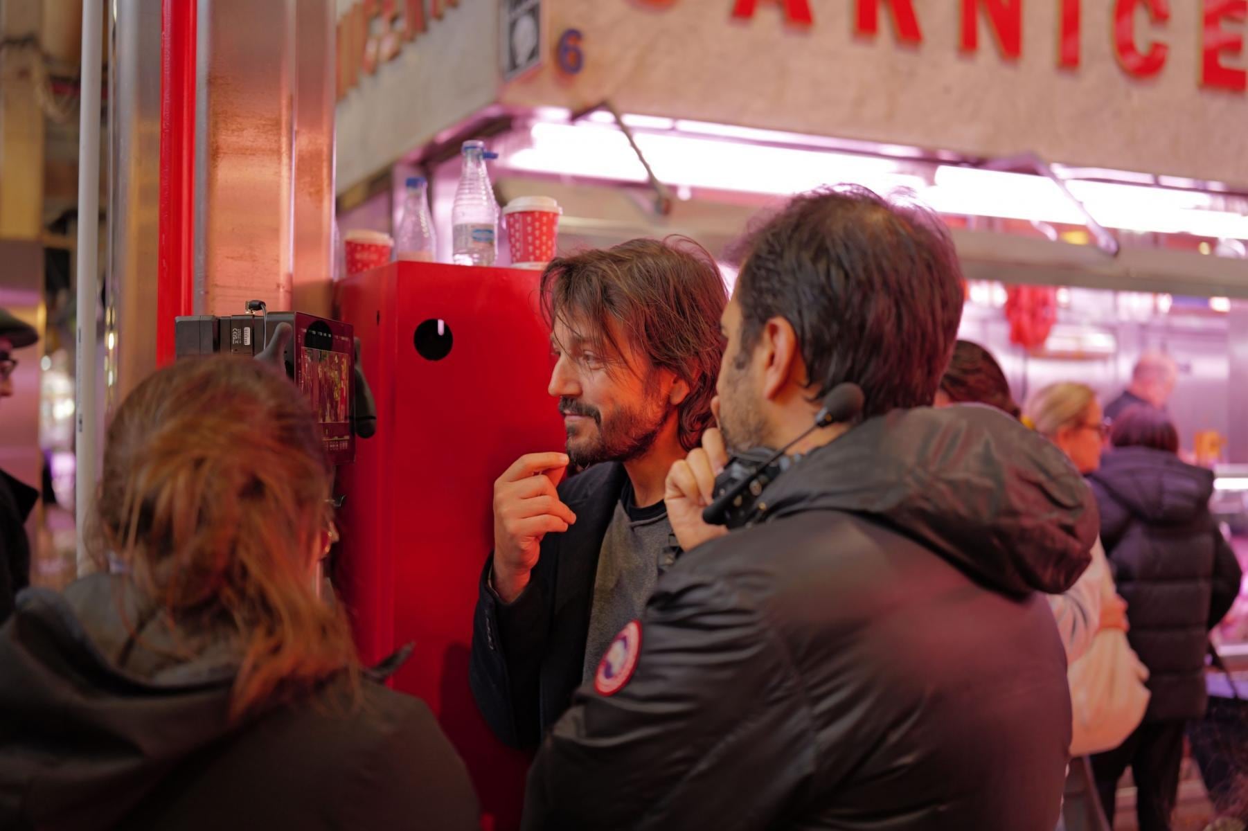 Diego Luna dirige