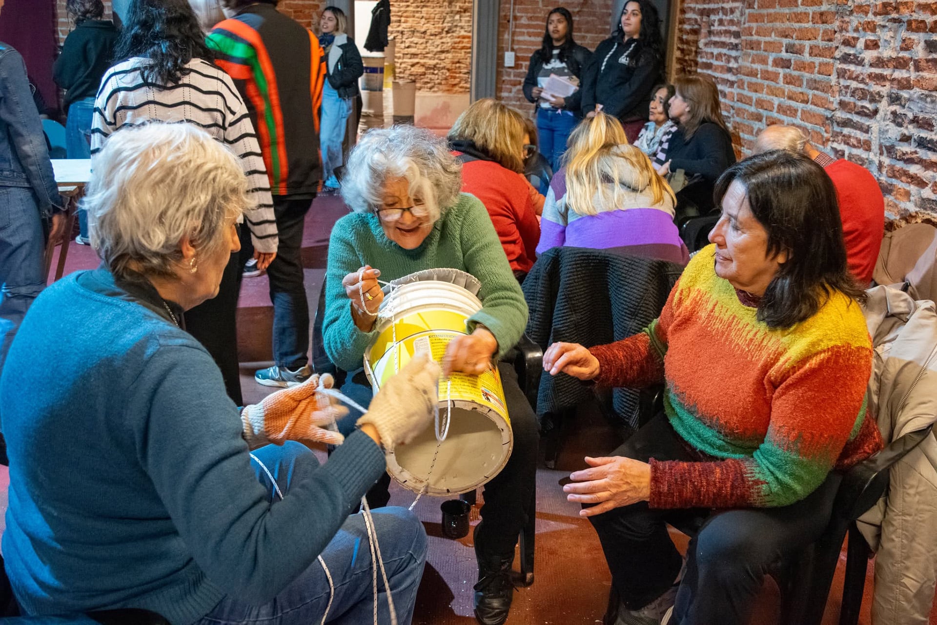 La función en Córdoba incluye la participación de la Orquesta Los Benjaminos, la Murga Caprichosa Rejunte y una muestra fotográfica.