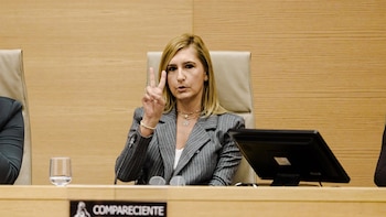 Pradas pide perdón a las