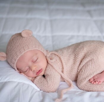 El lunes siguiente al nacimiento,