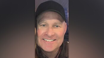 Un dentista disfrazado de policía