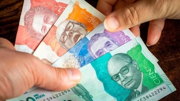 Alza del salario mínimo del Gobierno Petro pone en riesgo las pensiones en Colombia, aseguró la Contraloría: hay un déficit de $4,2 billones