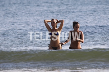 La constante circulación de bañistas