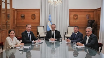 Gobernadores mineros salen a blindar los votos y el oficialismo buscará dictaminar la Ley de Glaciares