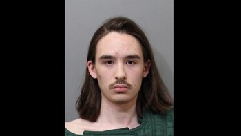 Alexander Mercurio enfrenta hasta 20