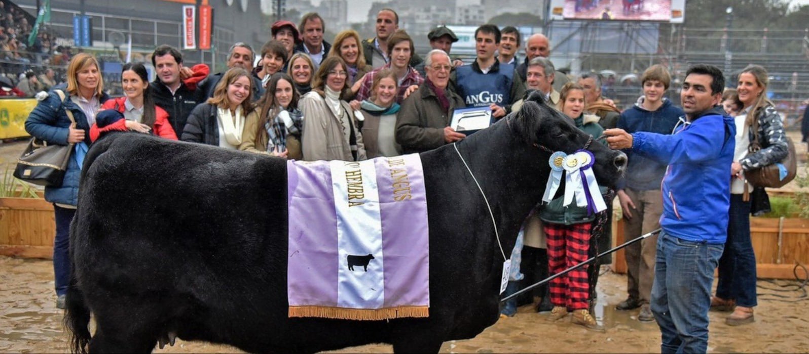 Murió Carlos Guerrero, el referente ganadero que introdujo la raza Angus en la Argentina (Sociedad Rural Argentina)