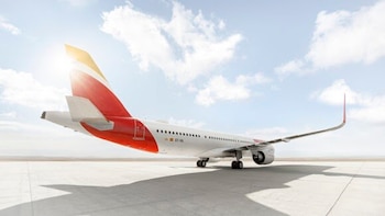 Iberia inaugura el vuelo directo Barajas-Newark y amplía a tres la frecuencia diaria entre Madrid y Nueva York