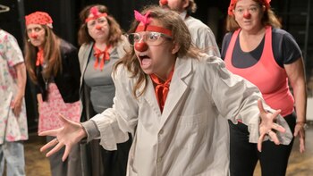 Los Crispines ensayando para sus