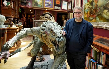 Guillermo del Toro posa en