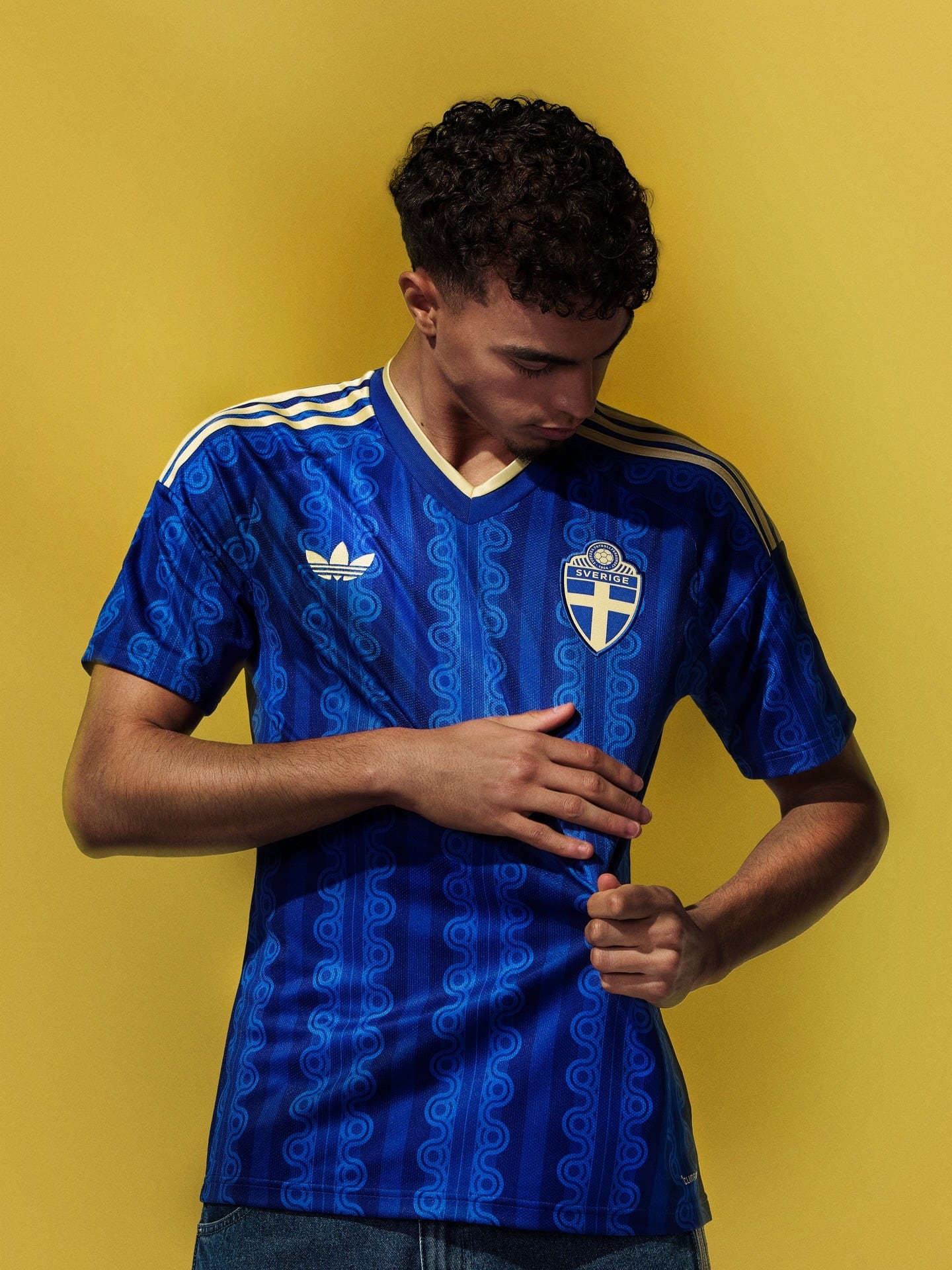 El modelo alternativo de Suecia (@adidasfootball)