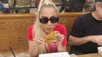 Lady Gaga en el restaurante