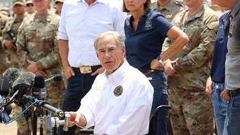 El gobernador de Texas despliega