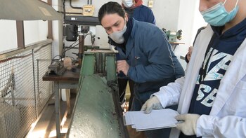 En las escuelas técnicas grandes,