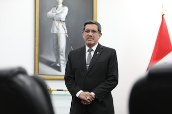 El ministro de Defensa de