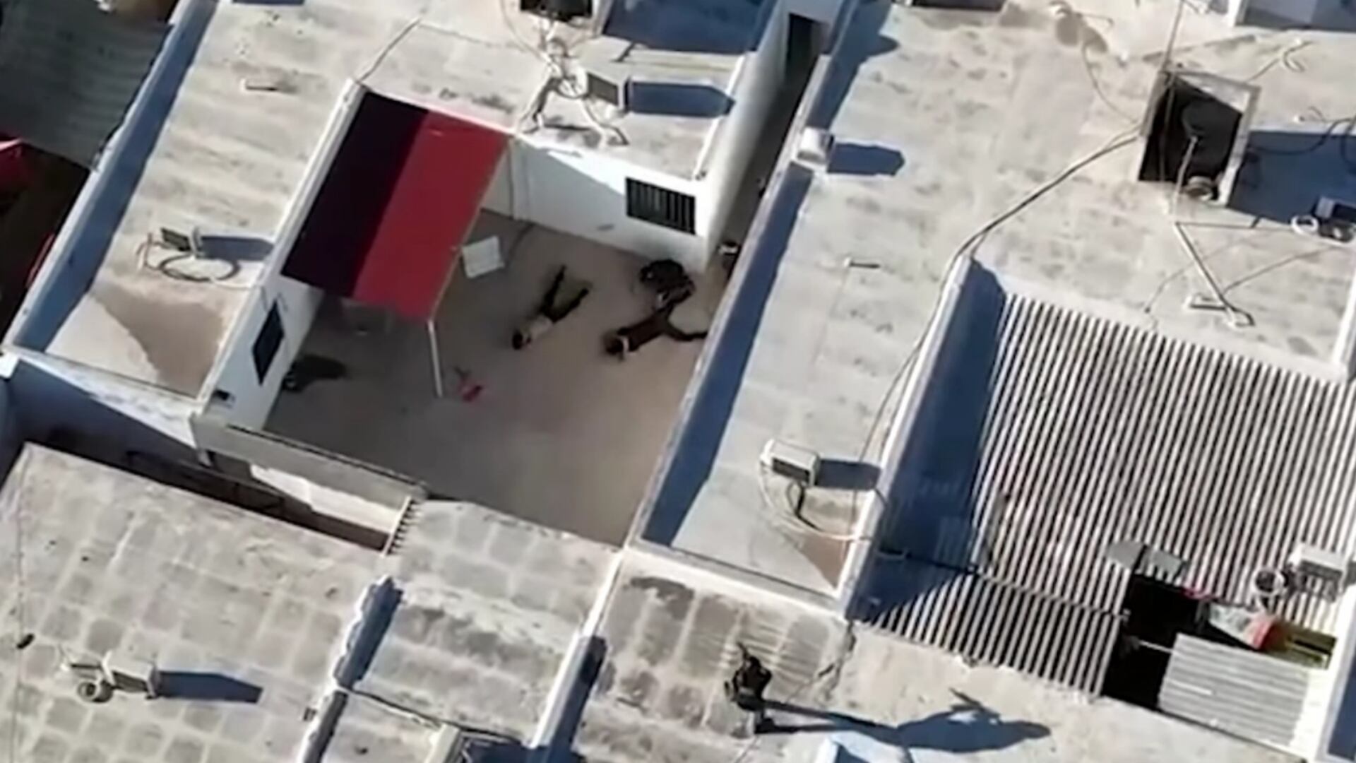 Operativo en el que fueron detenidos y que desató un enfrentamiento.Foto: Fiscalía de Sonora