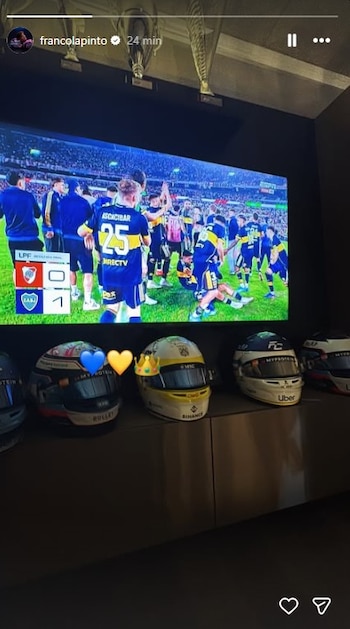 Franco Colapinto vivió el triunfo de Boca desde casa, con la TV como protagonista