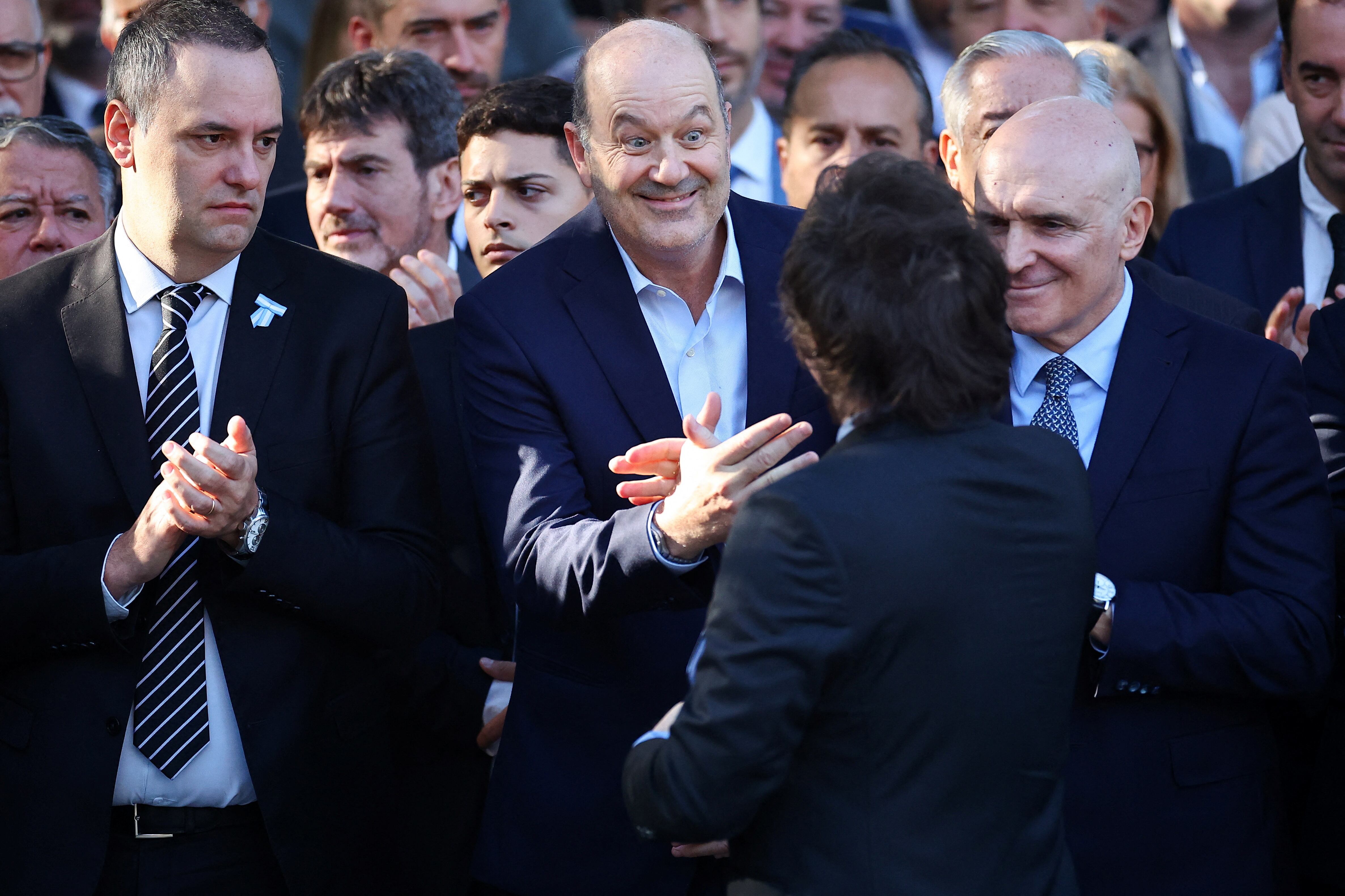 El funcionario le envió el texto a Sturzenegger, uno de los impulsores de la medida (REUTERS/Agustin Marcarian)