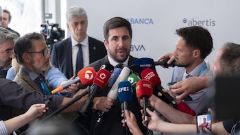 AMP2. Riquelme: "Pueden ser las últimas elecciones del Real Madrid porque se anuncia que viene la privatización"