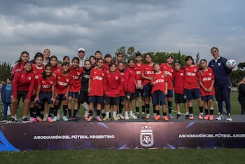 Independiente goléo a San Lorenzo y finalizaron subcampeonas (@lasdiablascai)