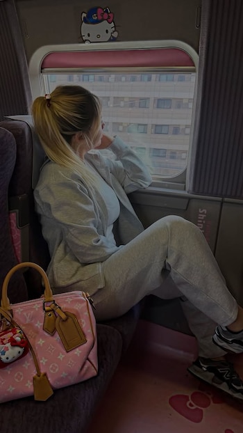 Wanda Nara disfrutó de su viaje en tren bala a Hiroshima