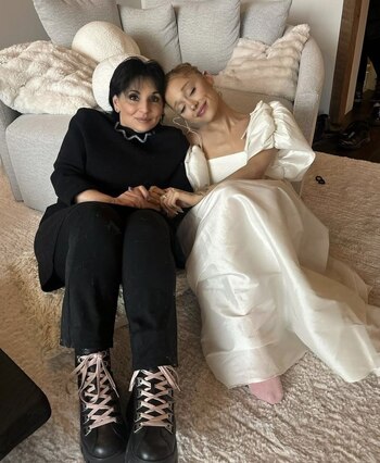 Ariana Grande y su madre Joan