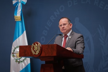 Bernardo Arévalo anunció en Guatemala un plan de emergencia para garantizar alimentos a las familias afectadas por el déficit de lluvias y la canícula.