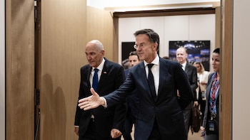Rutte denuncia la creciente "temeridad" de Rusia tras el ataque a un tren cerca de Polonia