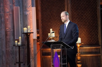 Actualmente le príncipe William recibe