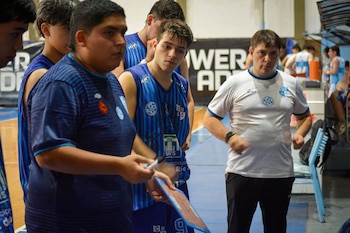 Julián Ros en acción durante