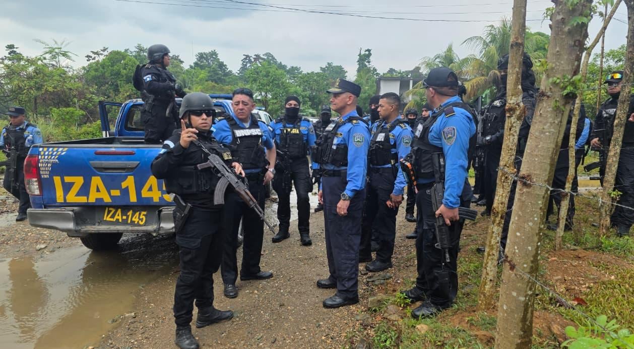 La Policía Nacional Civil de Guatemala desplegó operativos en Izabal, Zacapa y Chiquimula para vigilar rutas y puntos ciegos. (Cortesía: PNC de Guatemala)