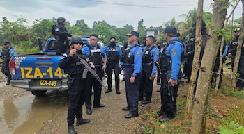 La Policía Nacional Civil de Guatemala desplegó operativos en Izabal, Zacapa y Chiquimula para vigilar rutas y puntos ciegos. (Cortesía: PNC de Guatemala)