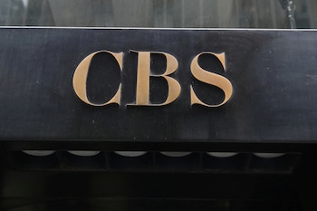 La desaparición de CBS News Radio marca el fin de una era para el periodismo radiofónico estadounidense tras décadas de transmisiones ininterrumpidas (REUTERS/Shannon Stapleton/File Photo)