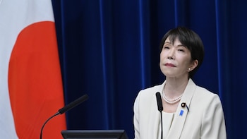 Japón no descarta variar su política antinuclear cuando se cumplen 81 años del ataque de EEUU a Hiroshima