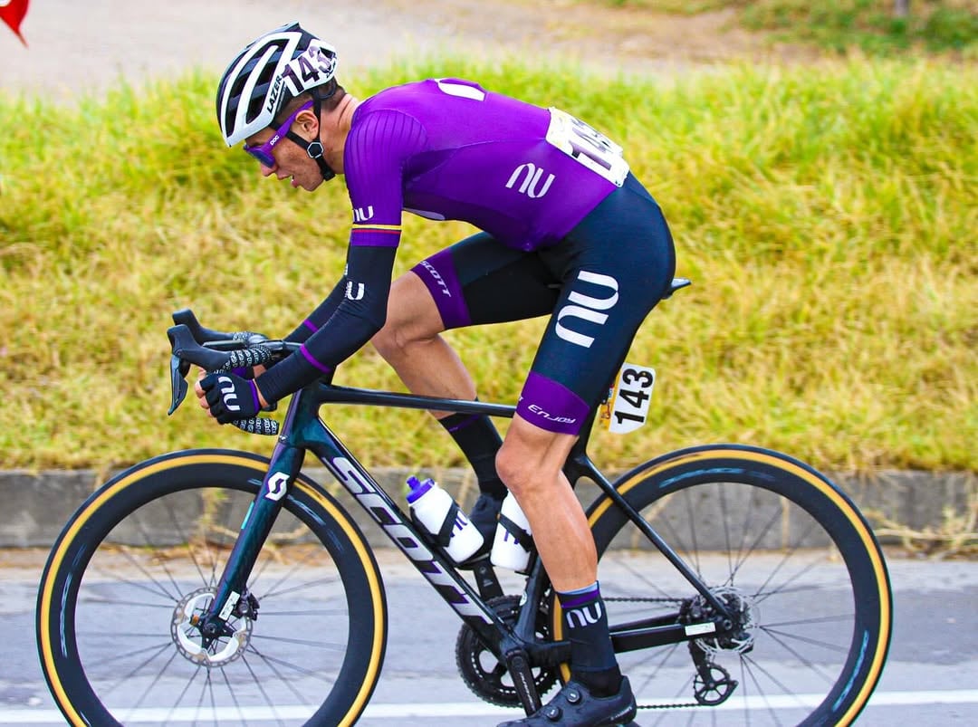 El diagnóstico médico reveló una sepsis causada por una bacteria agresiva, que requirió cirugía urgente en Francia-crédito @cristianmunoz789/Instagram