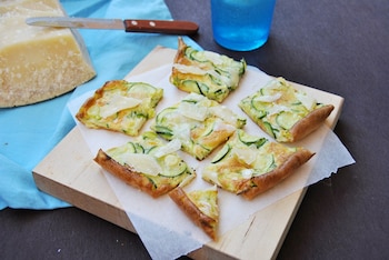 Receta de Scarpaccia, un pastel de calabacín fino y muy crujiente (Flickr)