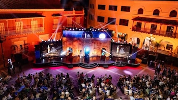 La Plaza de la Aduana de Cartagena fue el escenario principal para la gala de premiación del sector audiovisual - crédito Premios India Catalina