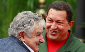 Mujica con Chávez, en 2010