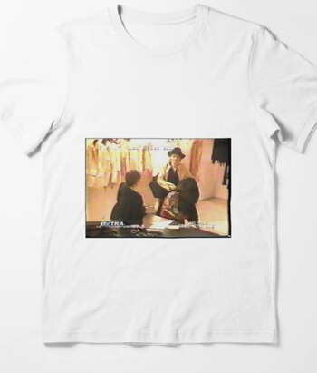 Camiseta de Winona Ryder robando