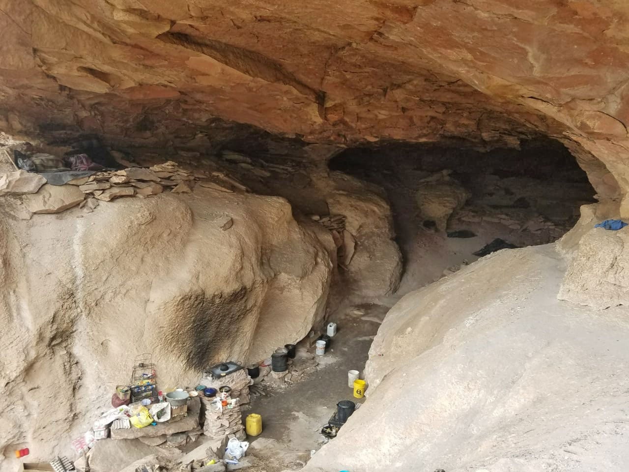 Cueva donde pernoctaban los hombres rescatados en julio de 2019.
Foto: Especial