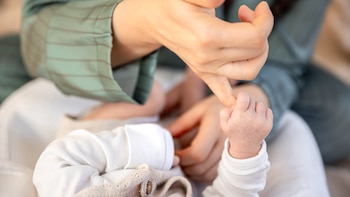 La depresión posparto, la cara menos idílica (pero real) de la maternidad: “No quería coger a mi niño, me causaba rechazo”