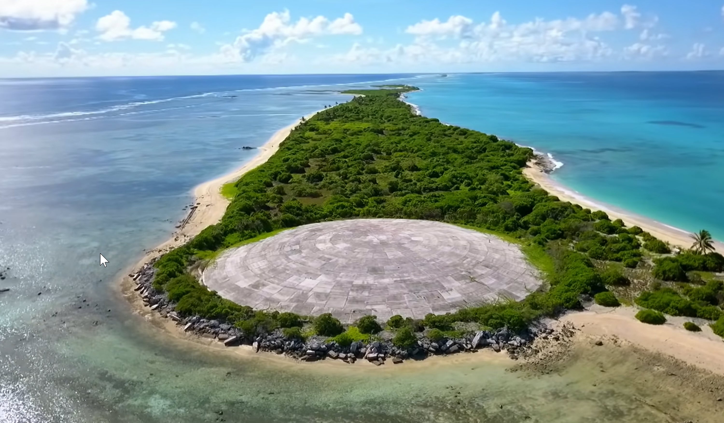 La cúpula de Runit, situada en el atolón de Enewetak, parte de las Islas Marshall (Flickr)