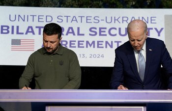 Biden y Zelensky brindaron una