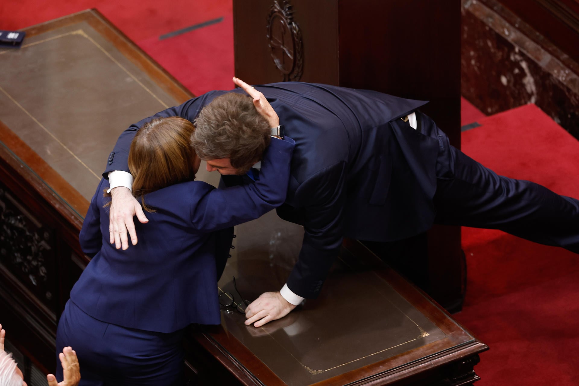 El abrazo de Milei y Patricia Bullrich (EFE)