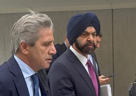 Luis Caputo y Ajay Banga en Washington, (Estados Unidos)