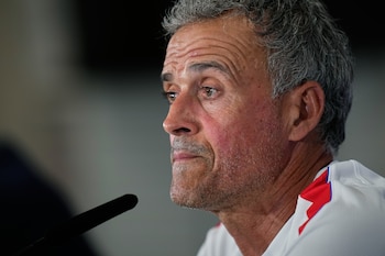 El entrenador del París Saint Germain, el español Luis Enrique. (EFE/Darko Bandic)