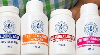 Medicamentos elaborados por la Caja de Seguro Social (CSS), entre ellos el jarabe expectorante contaminado con dietilenglicol, que fue distribuido entre asegurados en Panamá y provocó una de las mayores tragedias sanitarias del país en 2006. /(Cortesía)