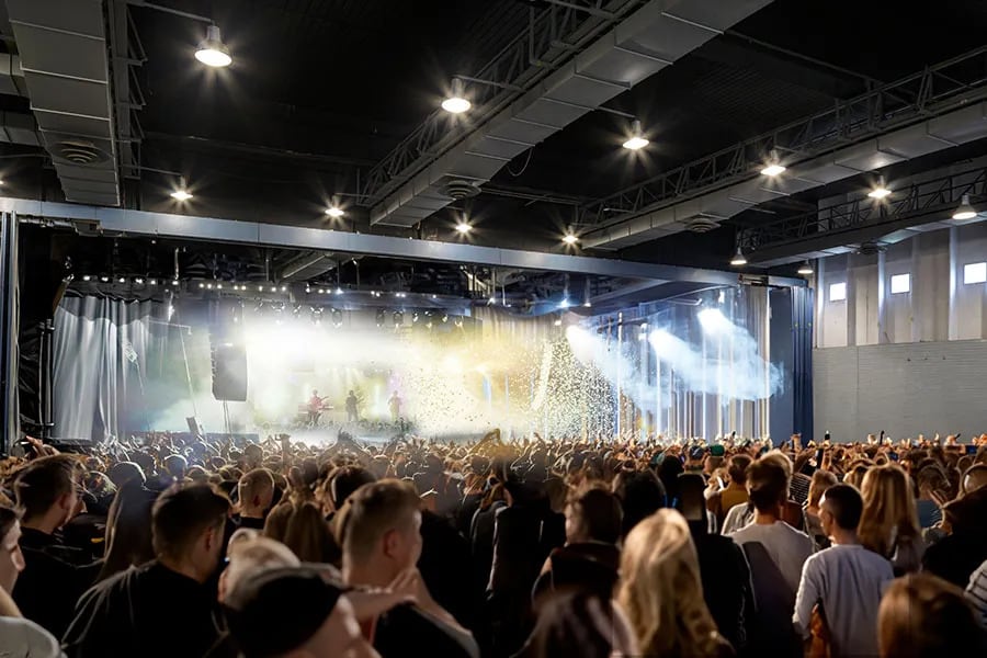Detuvieron a cuatro mujeres por robar celulares y billeteras durante un recital en Rosario