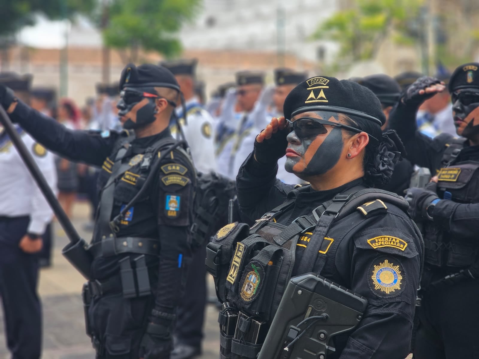 Las mujeres se incorporaron a la policía después de su transformación civil. (PNC Guatemala) (PNC Guatemala)