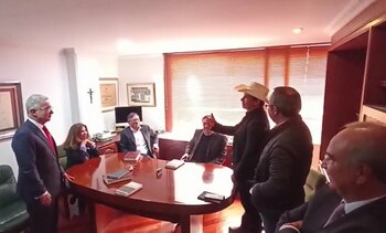 Reunión Álvaro Uribe y Gustavo