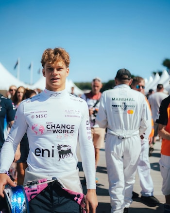 En un evento con Alpine,